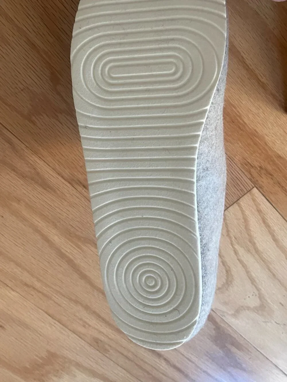 NEW!!! allbirds indoor/outdoor slippers - Picture 4 of 5